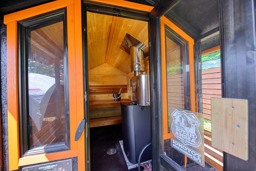 三溫暖門扉設計